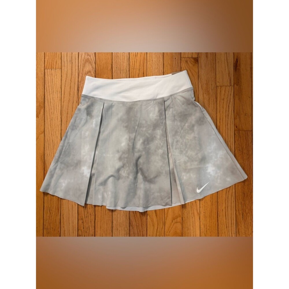 Nike Women's White & Gray Tie-Dye Tennis Skirt Preppy Athleisure Pickleball
